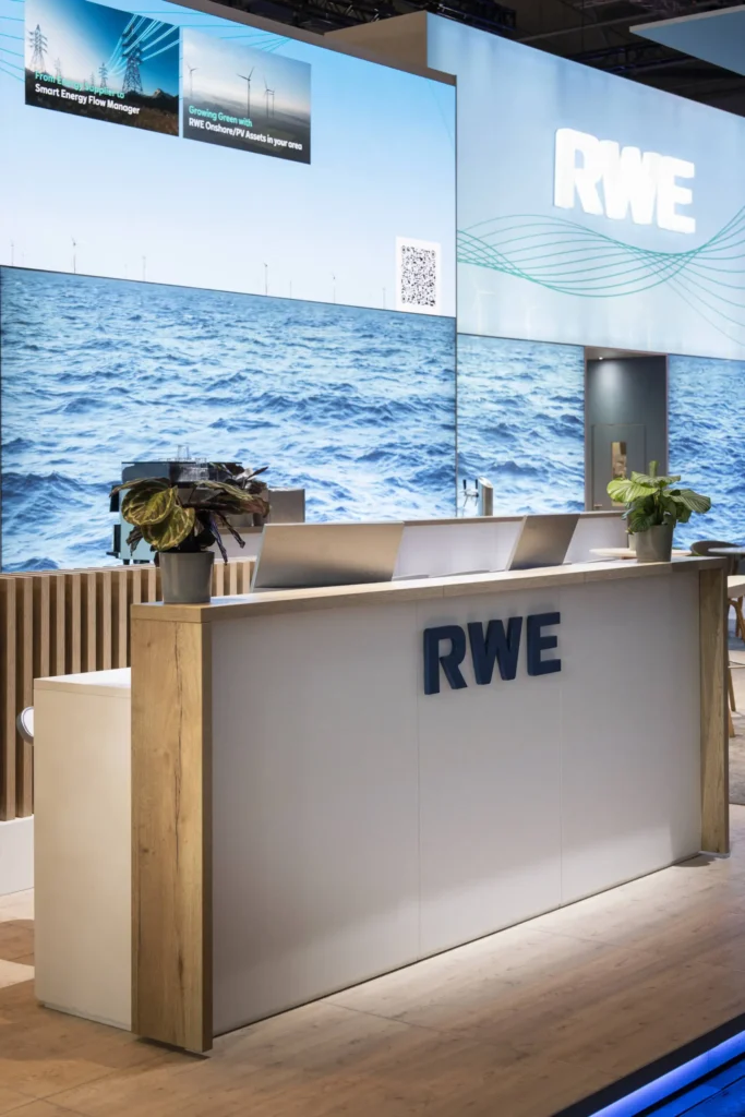 13 890 rwe supply & trading e world essen 2026 (6)